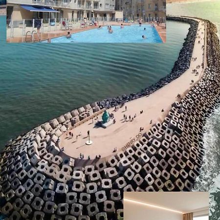 Studio Zwembad Met Frontaal Zeezicht Oostende Exteriör bild