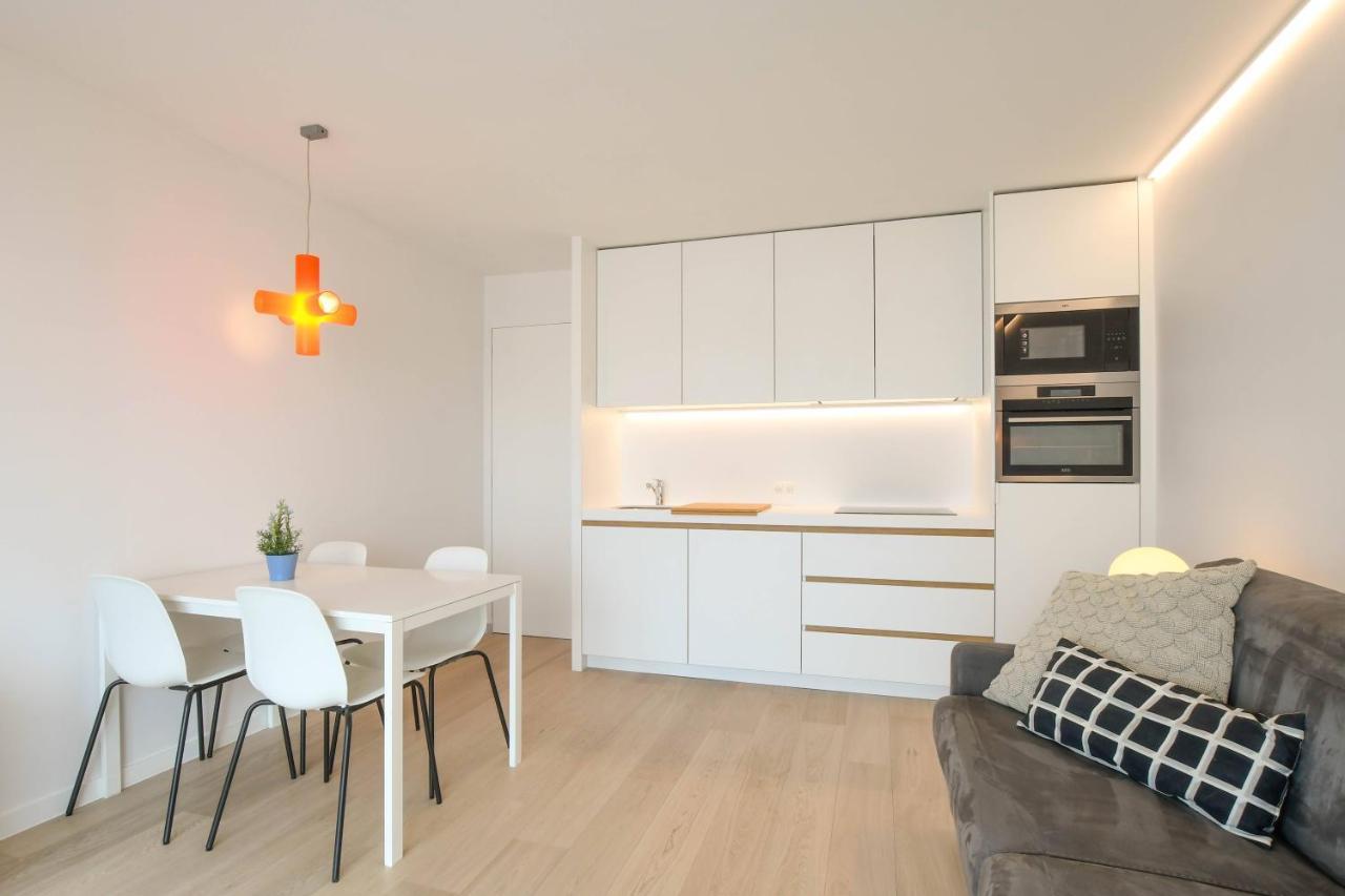 Studio Zwembad Met Frontaal Zeezicht Oostende Exteriör bild